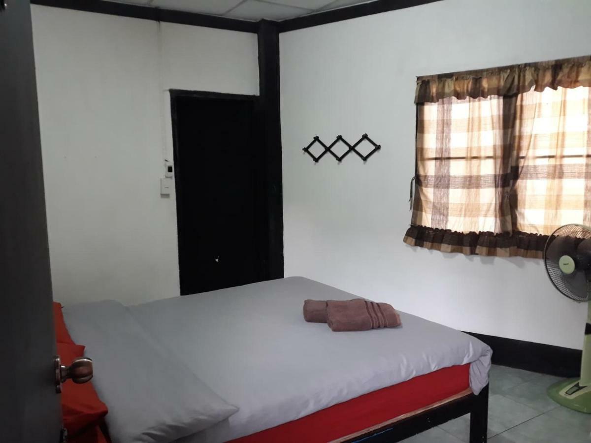 Lantern House Chiang Mai (Adults Only) Hostel Exterior photo